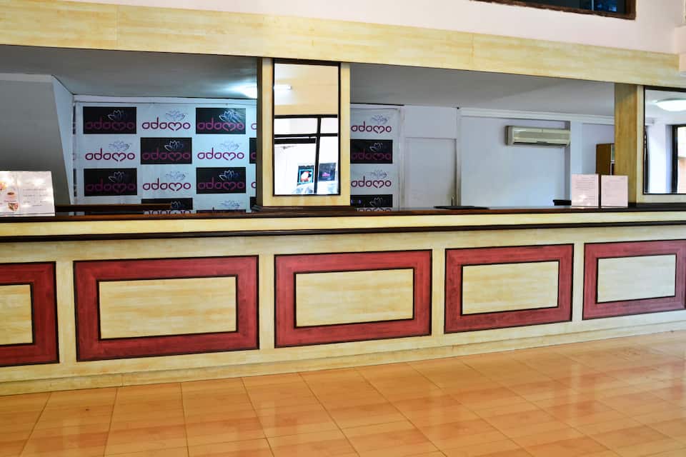 Lobby 3
